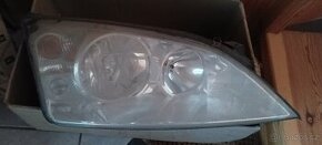 Pravý přední světlomet Ford Mondeo MK3