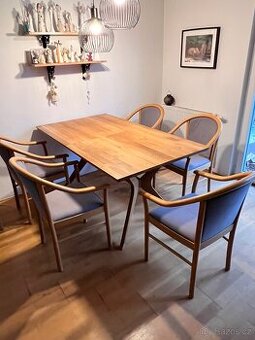 Jídelní rozkládací stůl masiv dub