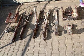 Zetor 6911 ramena konzole trn držák 3. bod