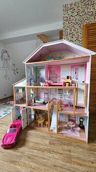 Velký dřevěný domeček pro panenky
