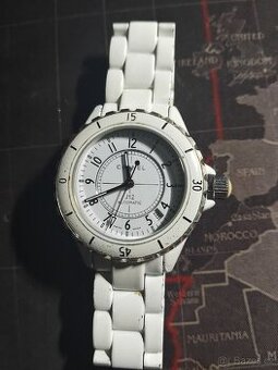Prodám dámské hodinky Chanel j 12 levně