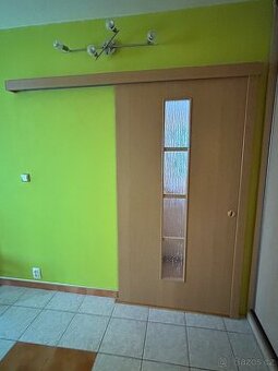 Posuvné dveře na stěnu