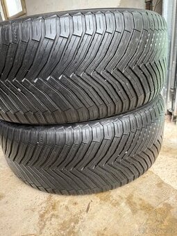 255/45 R19 Celoroční pneumatiky Michelin CrossClimate2