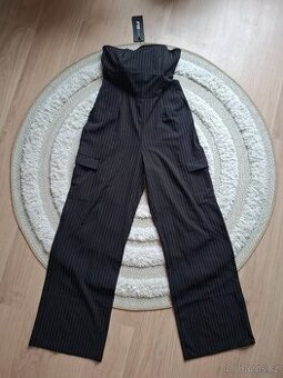 Černý overal bez ramínek NY