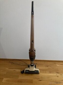 Tyčový vysavač Sencor SVC 8618GD