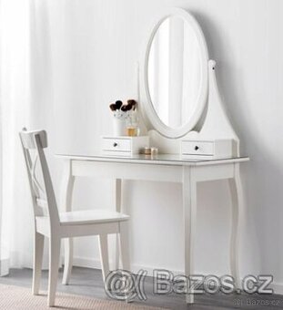 Kosmetický stolik IKEA