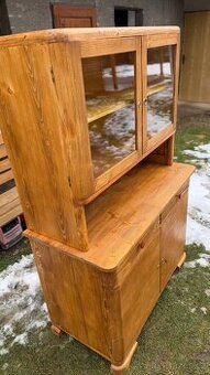 Kredenc, sekretář, příborník