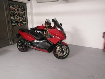 Gilera GP800