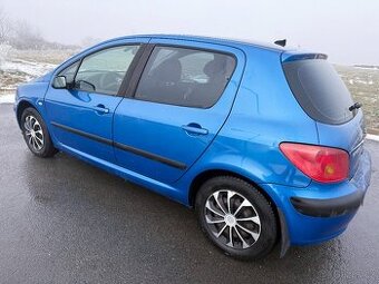 Peugeot 307 1.6 Benzín 80kw servisovaný vůz. ČRpůvod