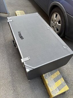 Modelářský kufr na letadlo