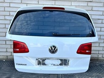 VW Touran 1T3 bílé páté dveře