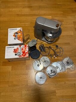 Kuchyňský robot Kenwood Chef XL Elite + příslušenství