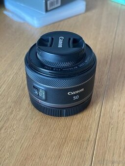 CANON RF 50 mm f/1,8 STM