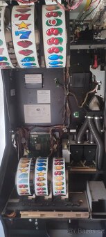 Výherní automat criss cross cash