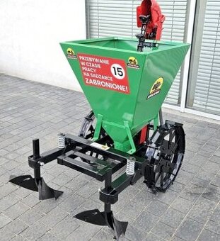 Jednořádkový sazeč brambor