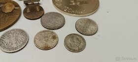 Malá sbírka mincí a odznaků - 1