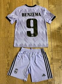 Real Madrid fotbalový dres - Benzema 9 velikost 152 - 1