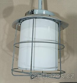Industriální lampa - osvětlení
