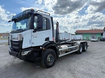 Iveco X-WAY 6X4 NOSIČ KONTEJNERŮ FORNAL 20T