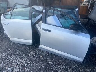 Škoda Octavie 3 boční dveře