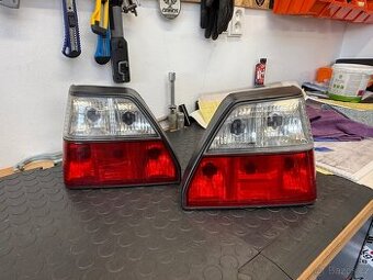 Červenobílé světla GOLF MK2