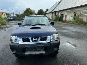 Prodám na Nissan Navara D22 4x4 2,5 nafta 98 KW rv 2003