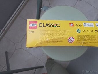 Lego classic 11028