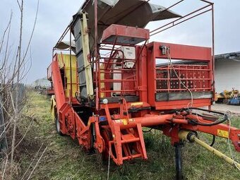 Bramborový kombajn Grimme SE 70-20 jednořádkový