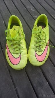 Dětské kopačky Nike vel 33
