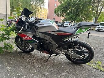 Aprilia rs4 125