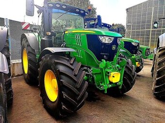 Traktor John Deere 6215R