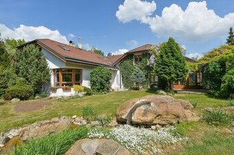 Prodej rodinného domu 7+1, 457 m2, Úhonice, Praha-západ. - 1