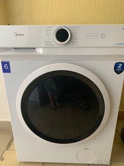 Midea pracka