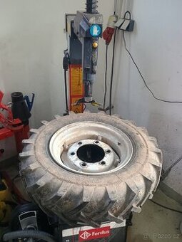 Pneu R16 - 1