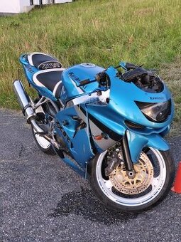 Kawasaki zx9r - 1