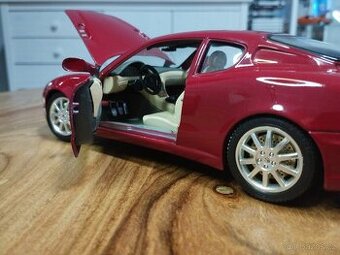 Maseratti 3000 GT 1/18 Bburago