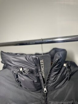 Moncler zimní bunda