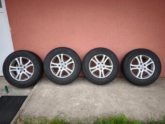 Alu kola 5x114,3 s pneu 215/70/R16 - zimní