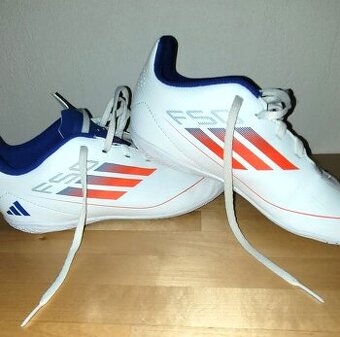 Dětské sálovky Adidas vel. 36,5