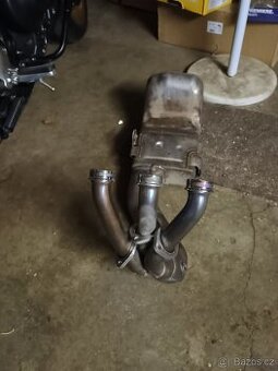 Prodám originální výfuk na Yamaha tracer9