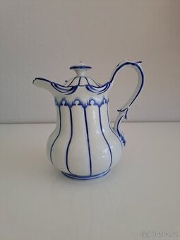 Starožitná porcelánová konvička - mléčenka