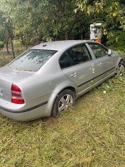 Díly na Škoda Superb I.