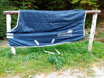 Stajňová/výbehová deka Horseware Amigo