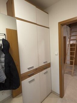 Velký botník/Skříňka