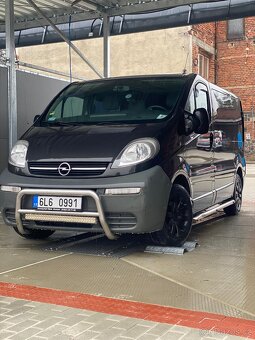 Opel Vivaro 1.9 TDCi (2001) – 6 míst – zachovalý stav