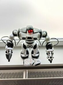 Robot RC Roboman na dálkové ovládání