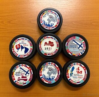 Set originál puků Rubena - MS hokej - Kovové plakety