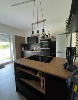 Moderní černá linka s ostrůvkem,6170