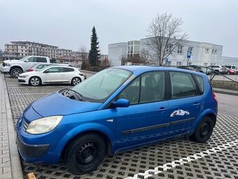 RENAULT SCENIC 1.6i 16V. Rok 2005. Najeto 220 tis.km. Klima