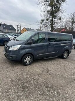 Ford Transit Tourneo Custom 8 míst L2H1